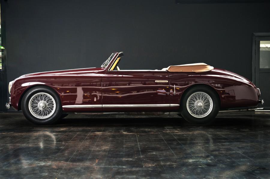  Alfa Romeo 6C 2500 Sport Cabriolet 1948 года  (фото 22 из 31)
